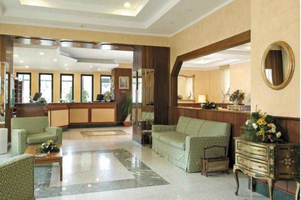 American Hotel 4