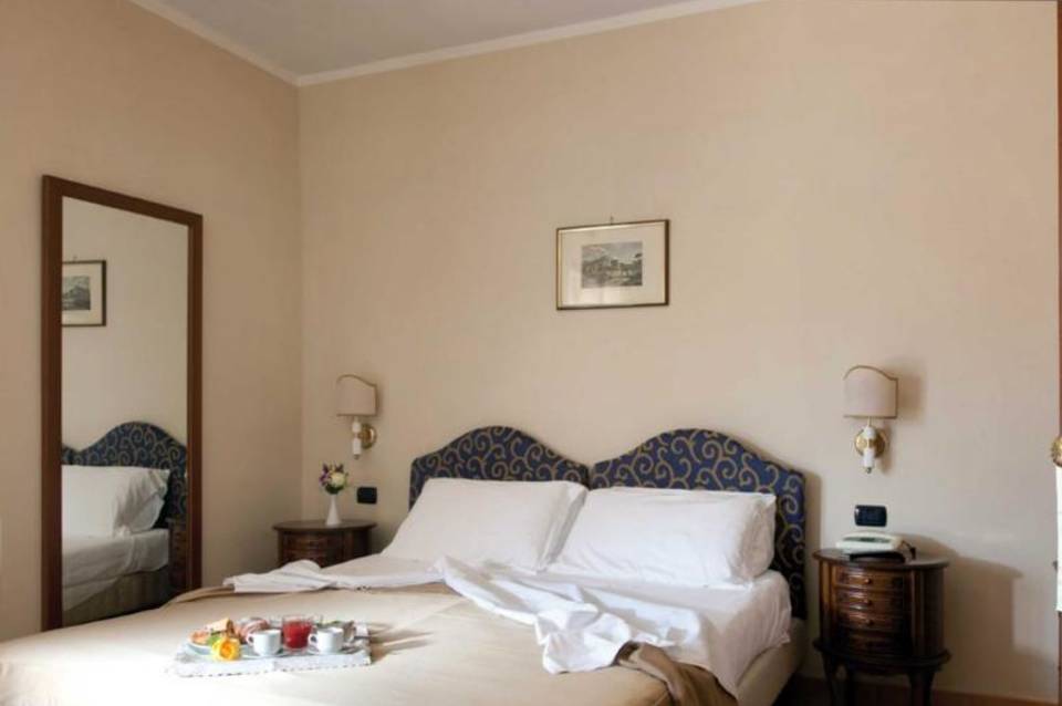 American Hotel 5