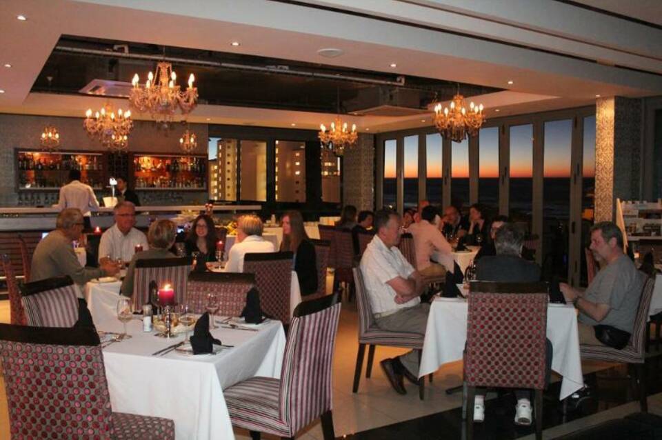 New Kings Hotel 3
