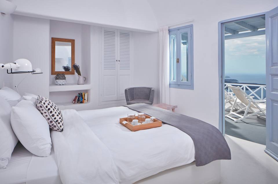 Cliff Side Suites 3