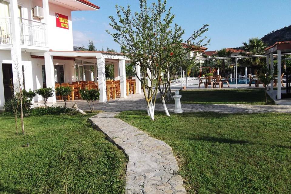 Yavuz Hotel 4