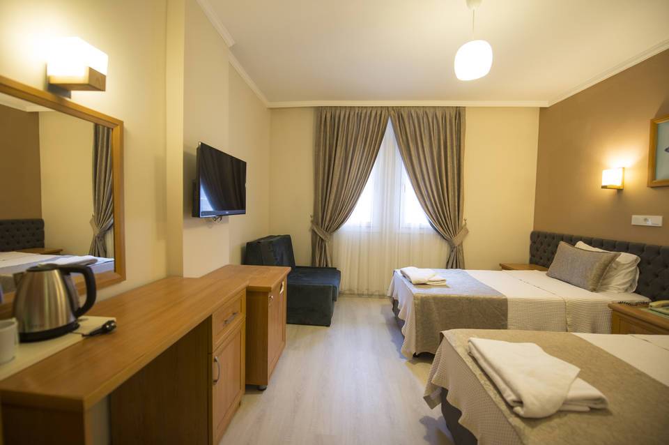 Tonoz Beach Hotel 4