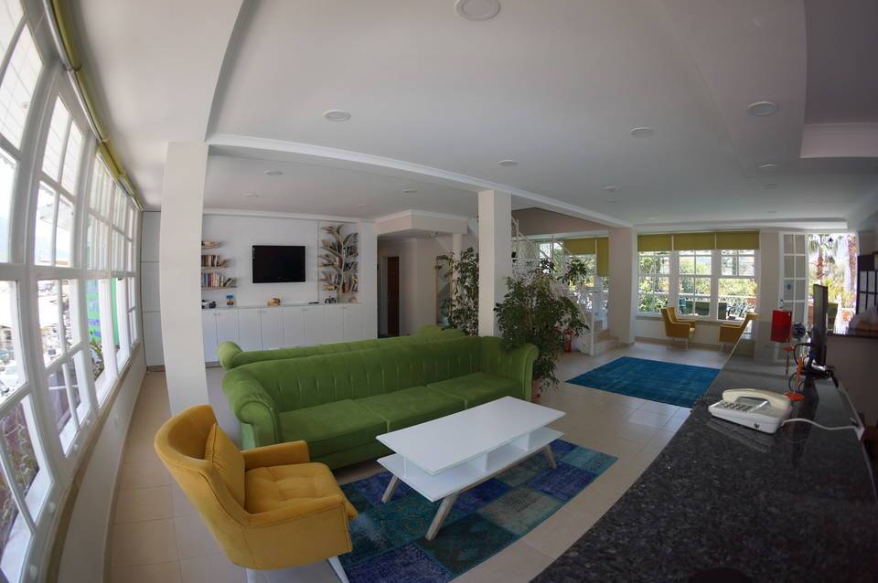 Tonoz Beach Hotel 5
