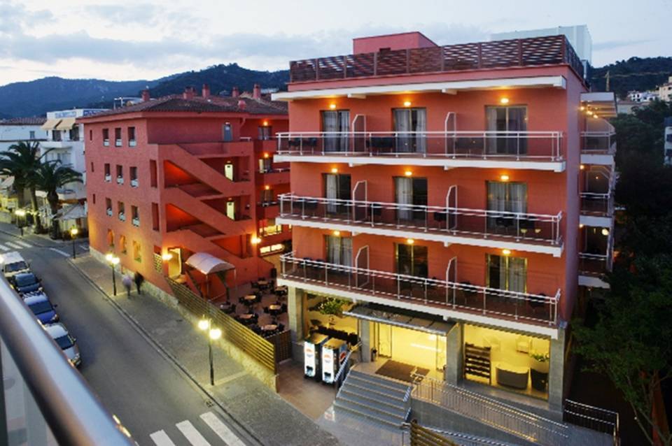 Tossa Beach Center 1