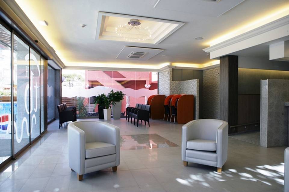 Tossa Beach Center 5