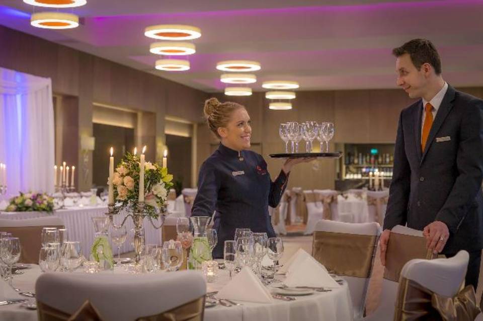 Clayton Hotel Dublin Airport 5