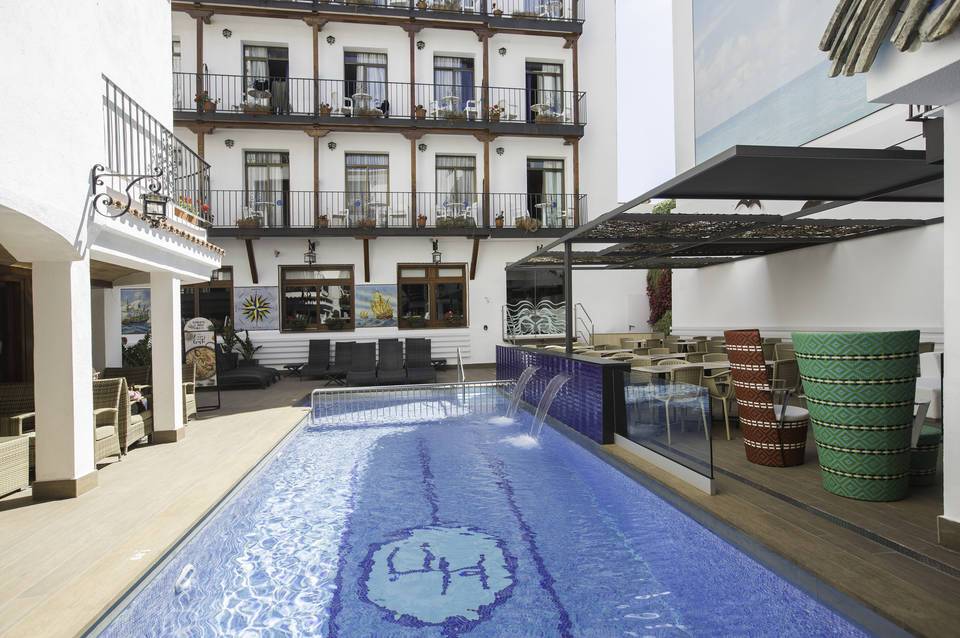 Neptuno Hotel & Apartments 1