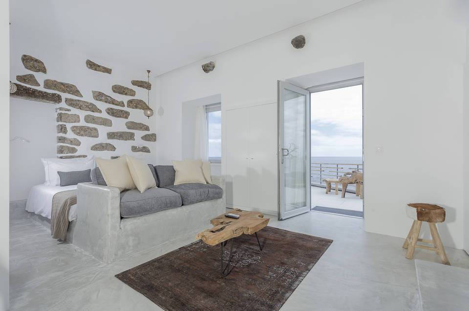 White Exclusive Suites & Villas 5