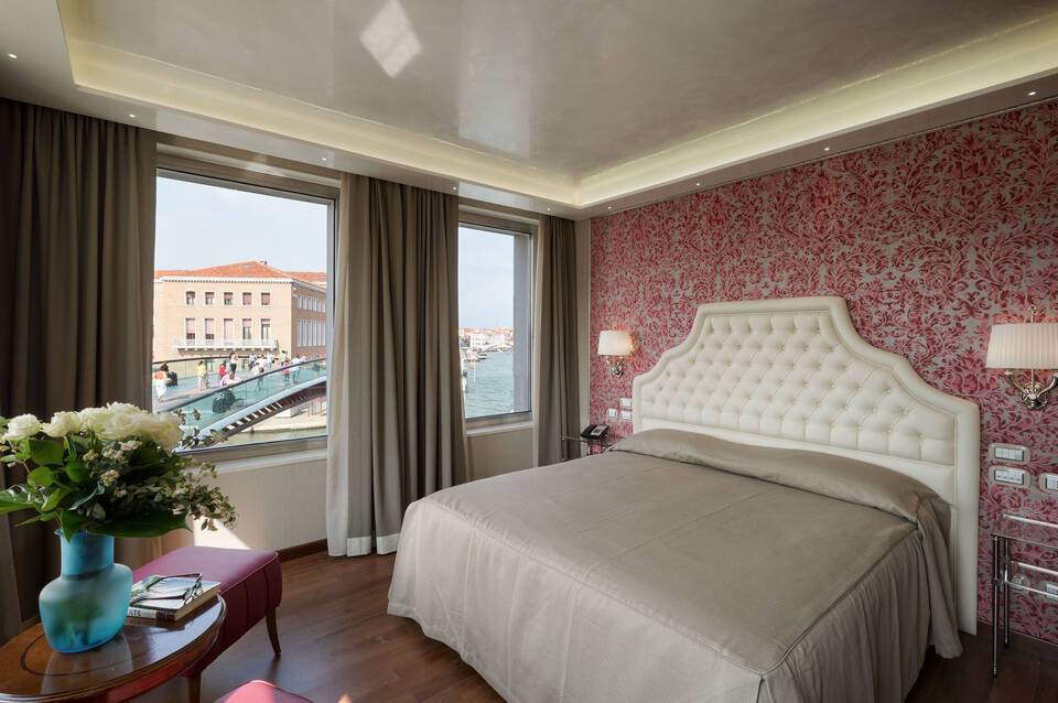 Hotel Santa Chiara 1