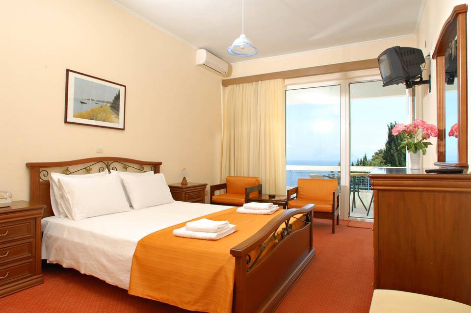Alexandros Hotel 2