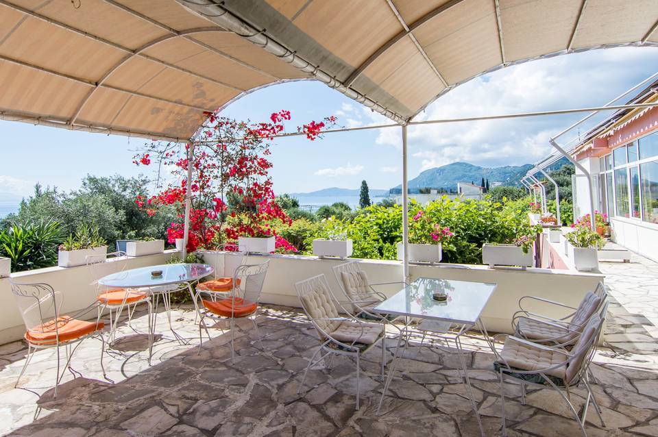 Alexandros Hotel 5