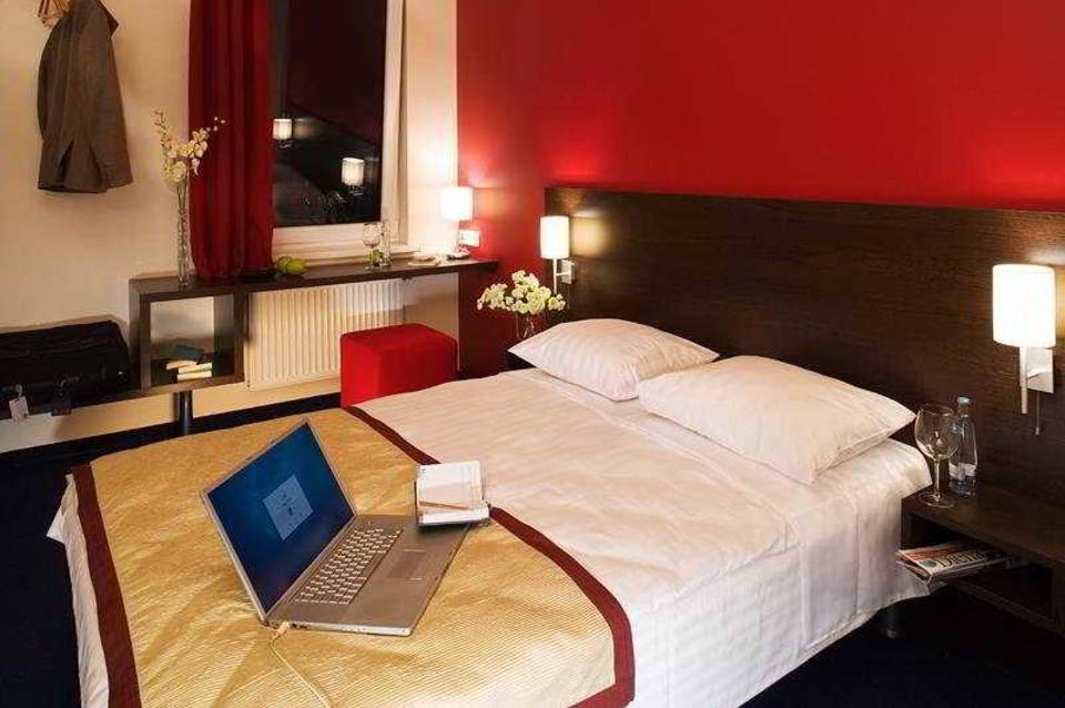 Dodo Hotel 2