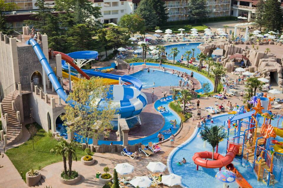 DIT Evrika Beach Club Hotel 1