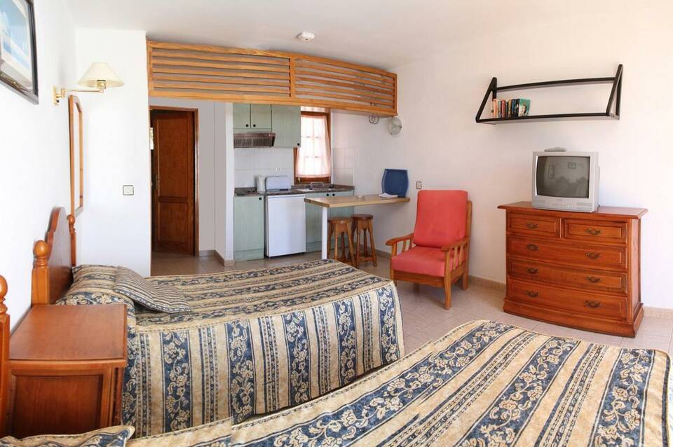 Apartments Las Lilas 4