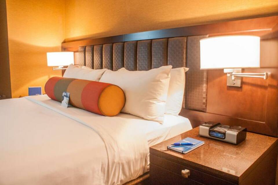 Golden Nugget 1