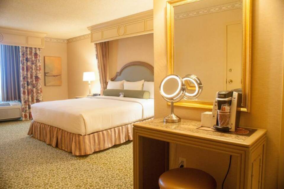 Golden Nugget 2