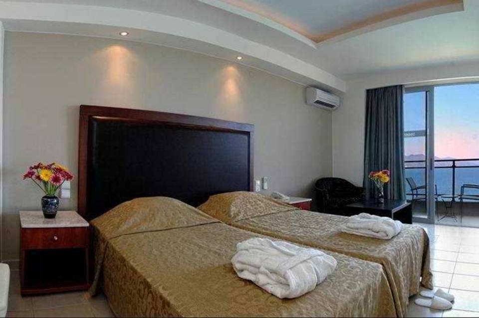 Mistral Mare Hotel 4
