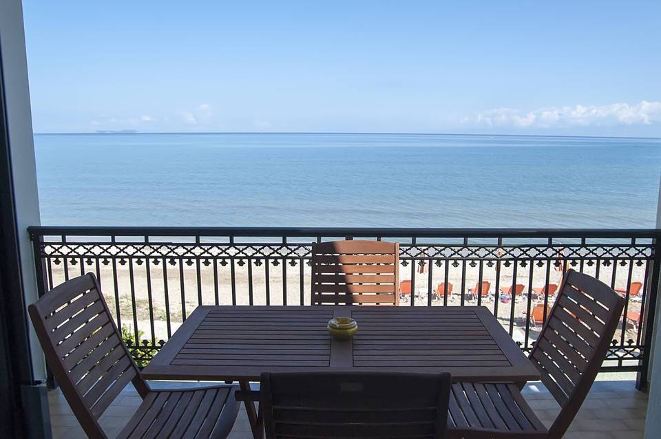 Cressida Seaside Apartments 5