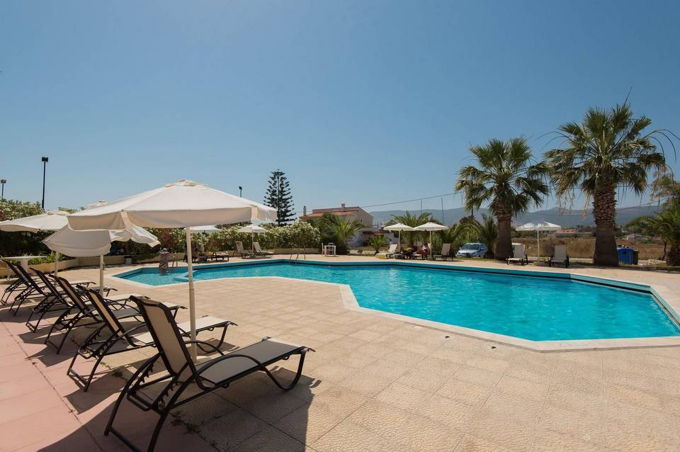 Leonidas Hotel & Studios 1