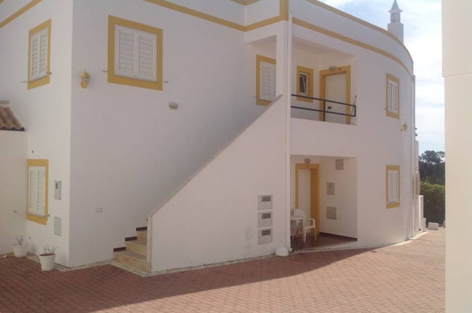 O Monte Dos Avos Village 2