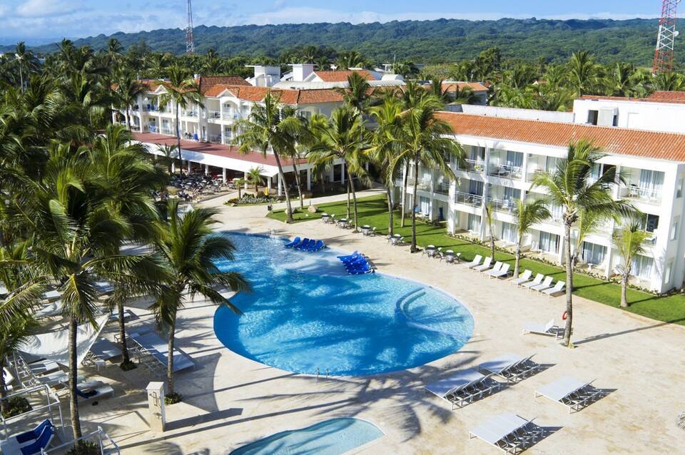 Viva Tangerine by Wyndham, A Trademark All Inclusive 1