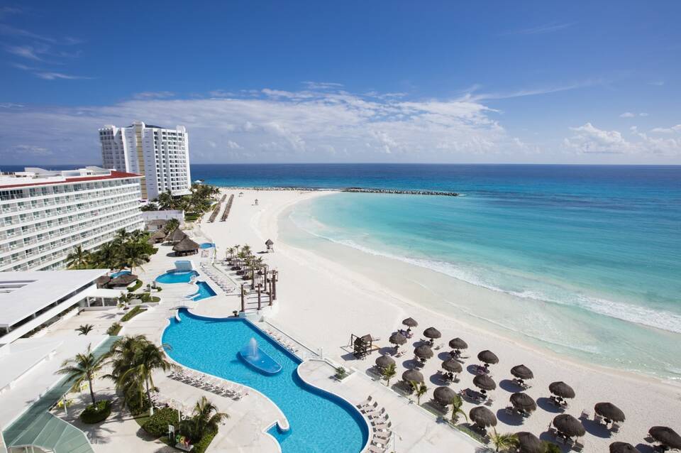Krystal Cancún 1