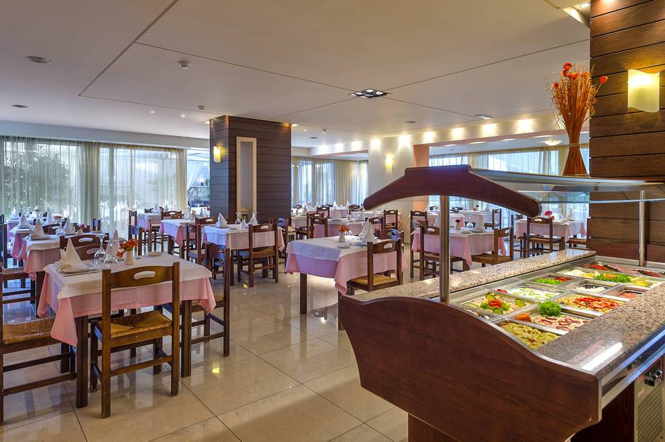 The Atrion Resort Hotel & Apartments 3