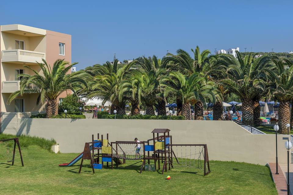 The Atrion Resort Hotel & Apartments 4