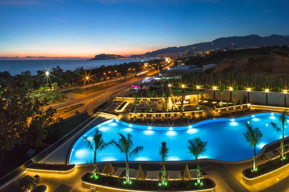 Michell Hotel Spa Beach Club 1