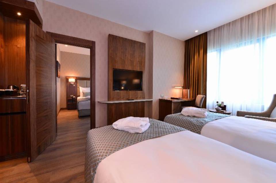 Clarion Hotel Istanbul Mahmutbey 5
