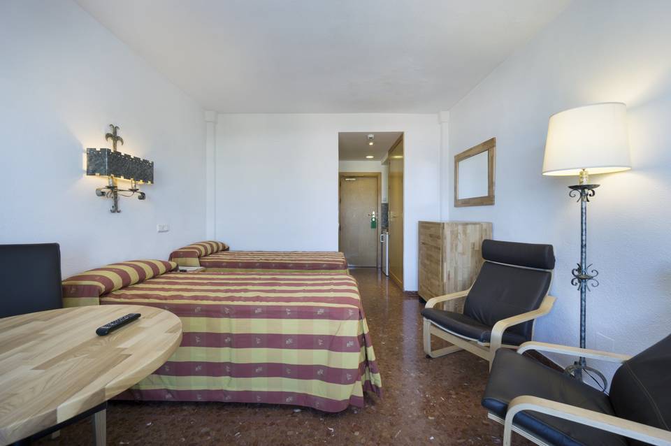 Hotel Apartamentos Bajondillo 5