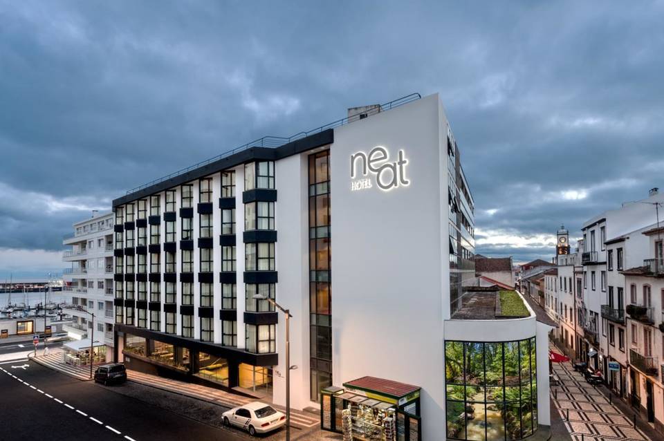 Neat Hotel Avenida 1