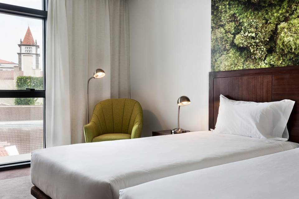Neat Hotel Avenida 4