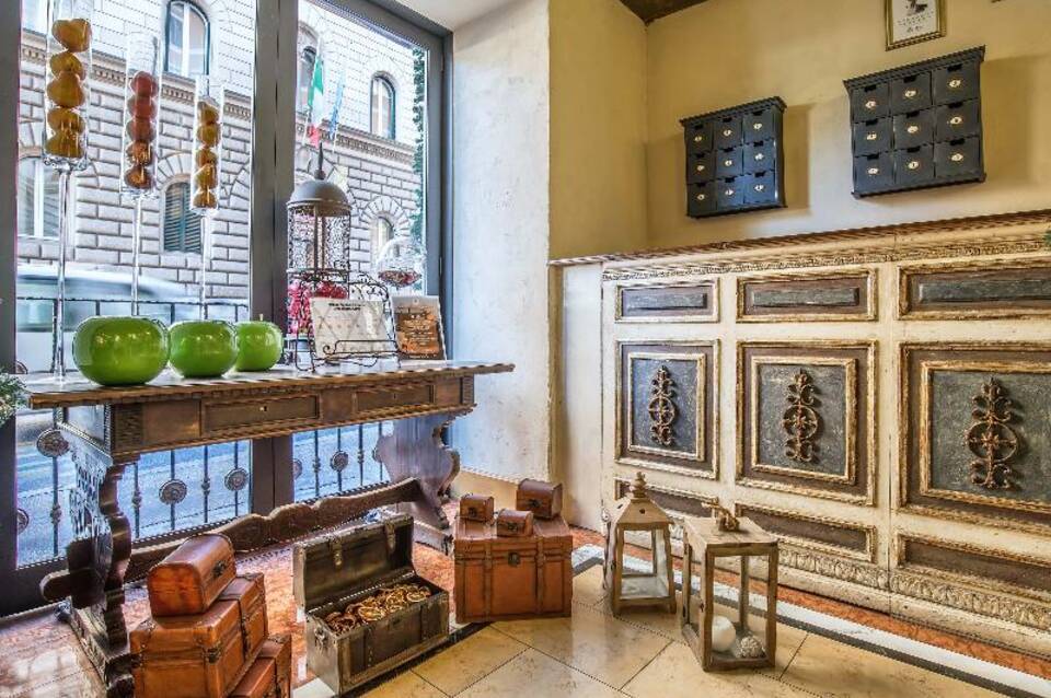 Room Select Via Veneto 2