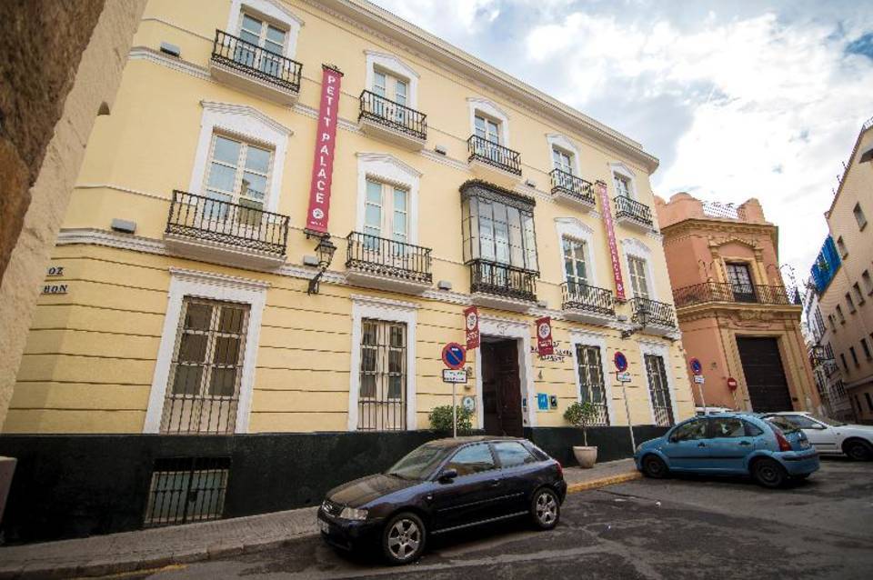 Petit Palace Santa Cruz 4