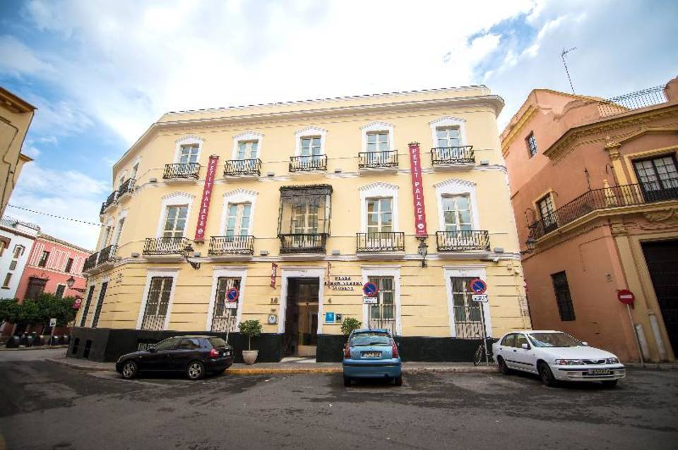 Petit Palace Santa Cruz 5