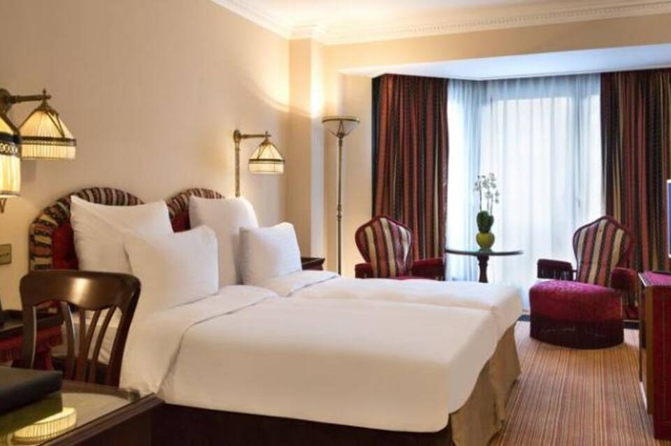 Hotel Barsey by Warwick 2