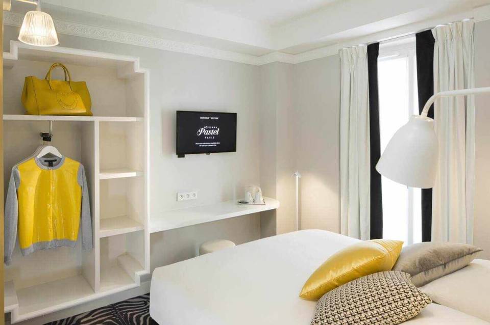Hotel Pastel Paris 3