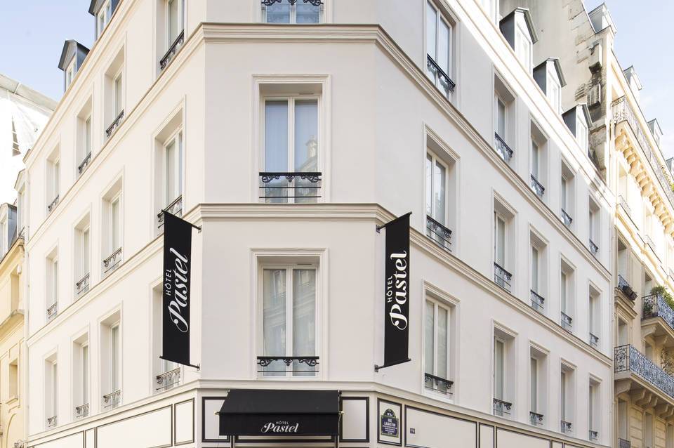 Hotel Pastel Paris 5