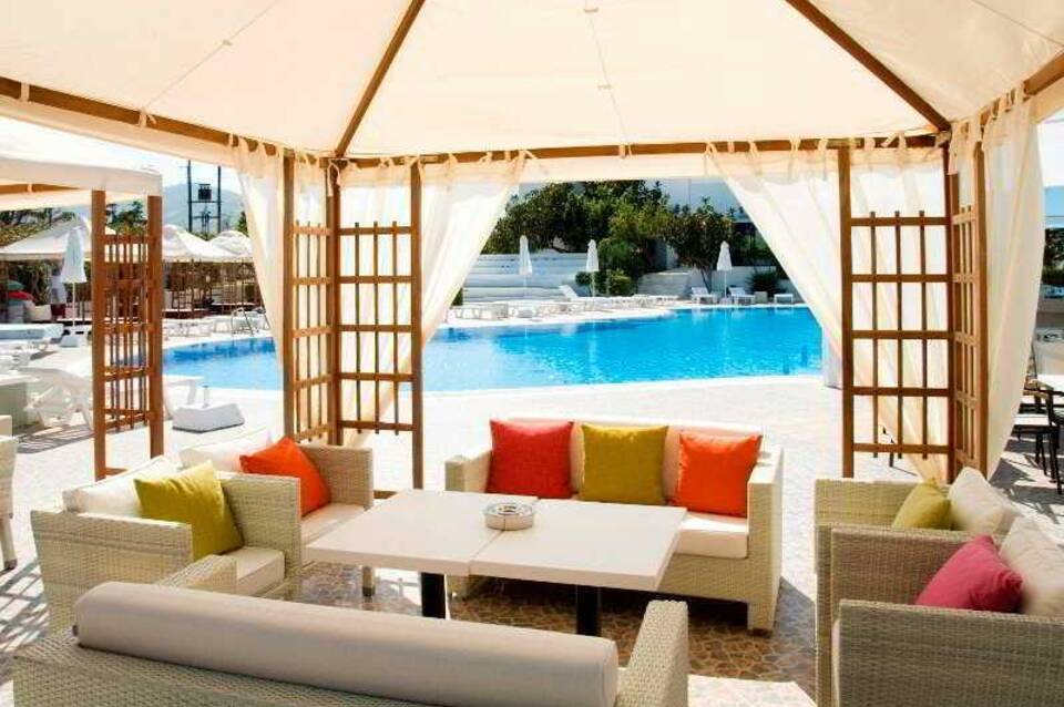 Amaria Beach Resort 1