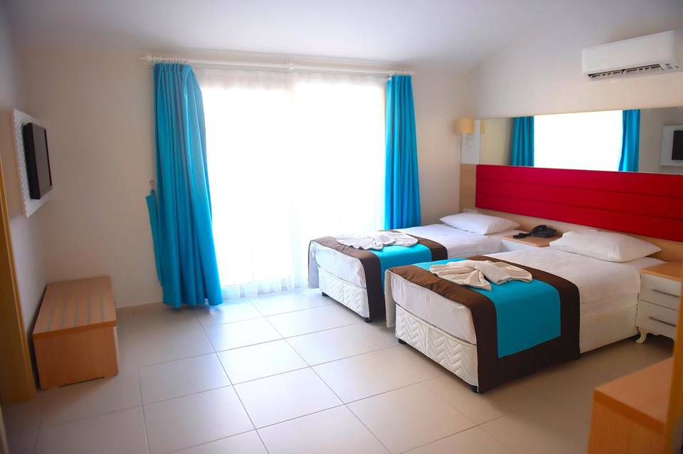 Marcan Beach Hotel 4
