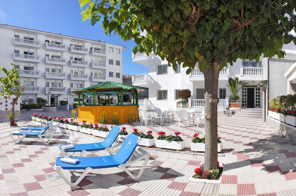 Europa Family Tourist Apartments 1