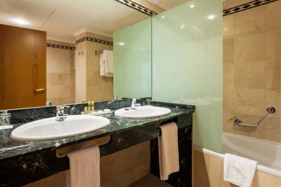 Eurostars Cristal Palace 5