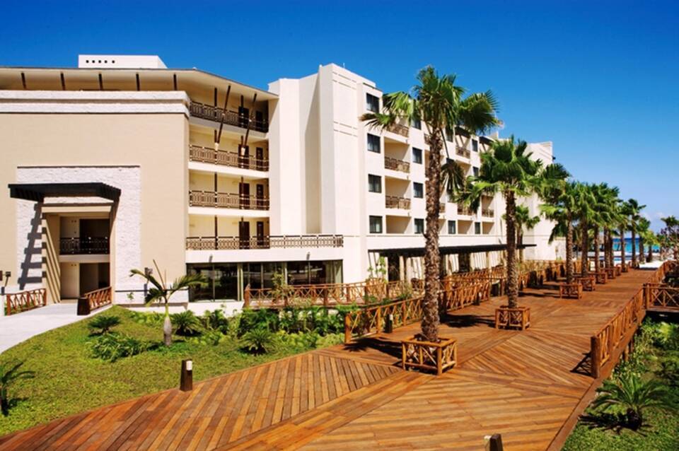 Dreams Riviera Cancun Resort & Spa 2