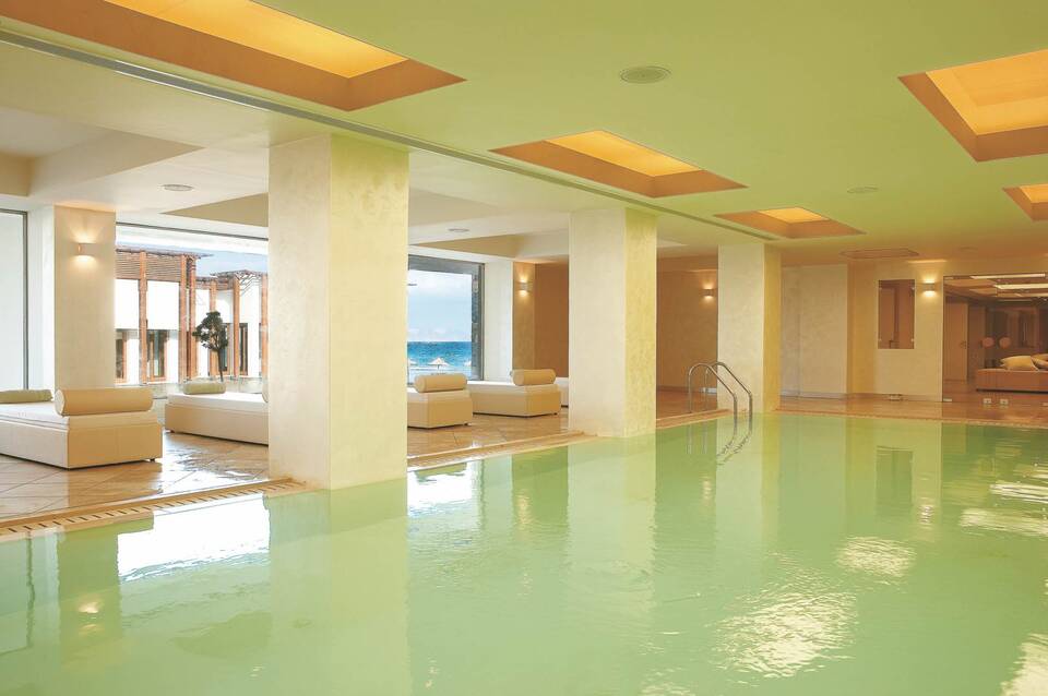 Amirandes, A Resort to Live® 5