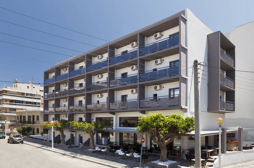 Butterfly Hotel 5