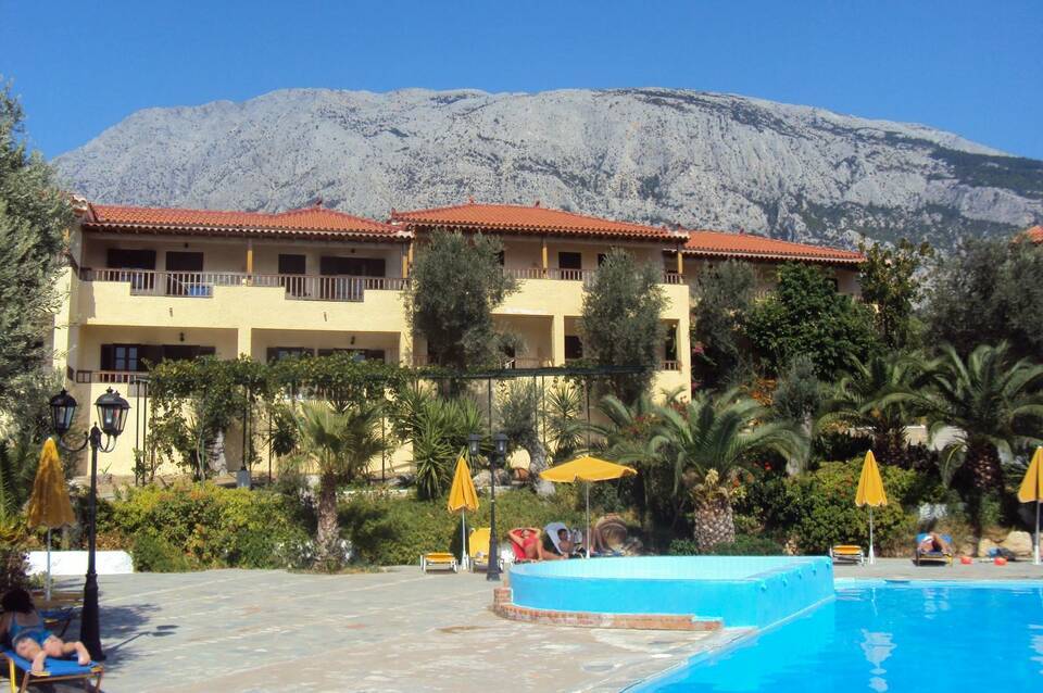 Limnionas Bay Village 1