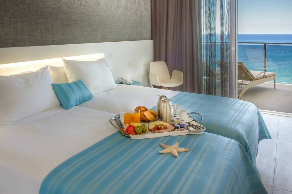 ESTIMAR Calpe Suitopia 3 & Three 4