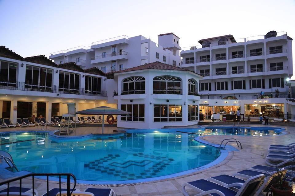 Minamark Beach Resort 3