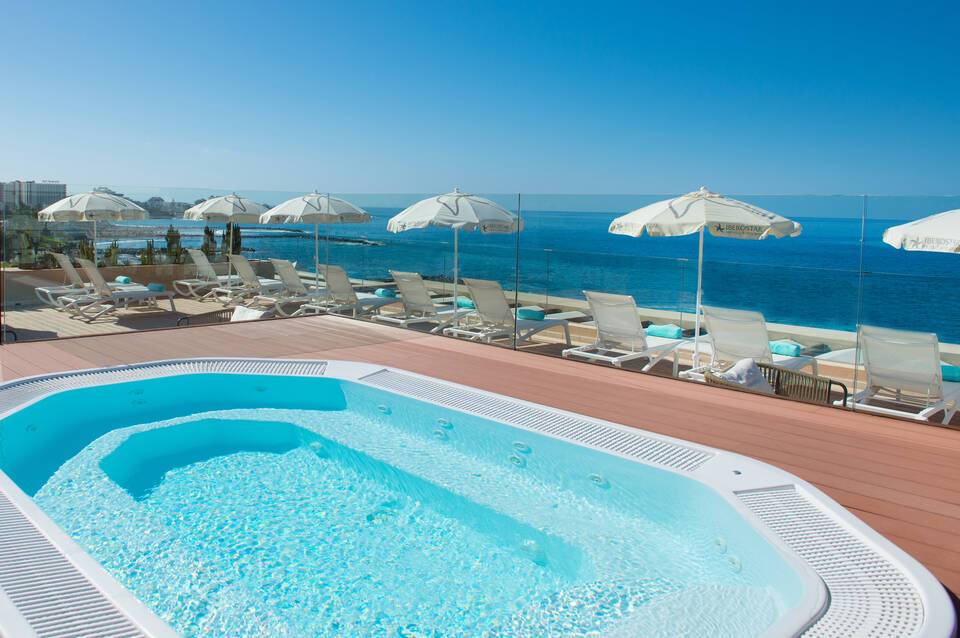 Iberostar Waves Bouganville Playa 1